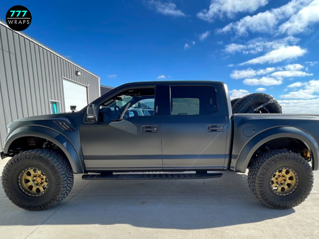 What Vehicle Owners Should Do 24 Hours Before Dropping a Car Off for Wrapping